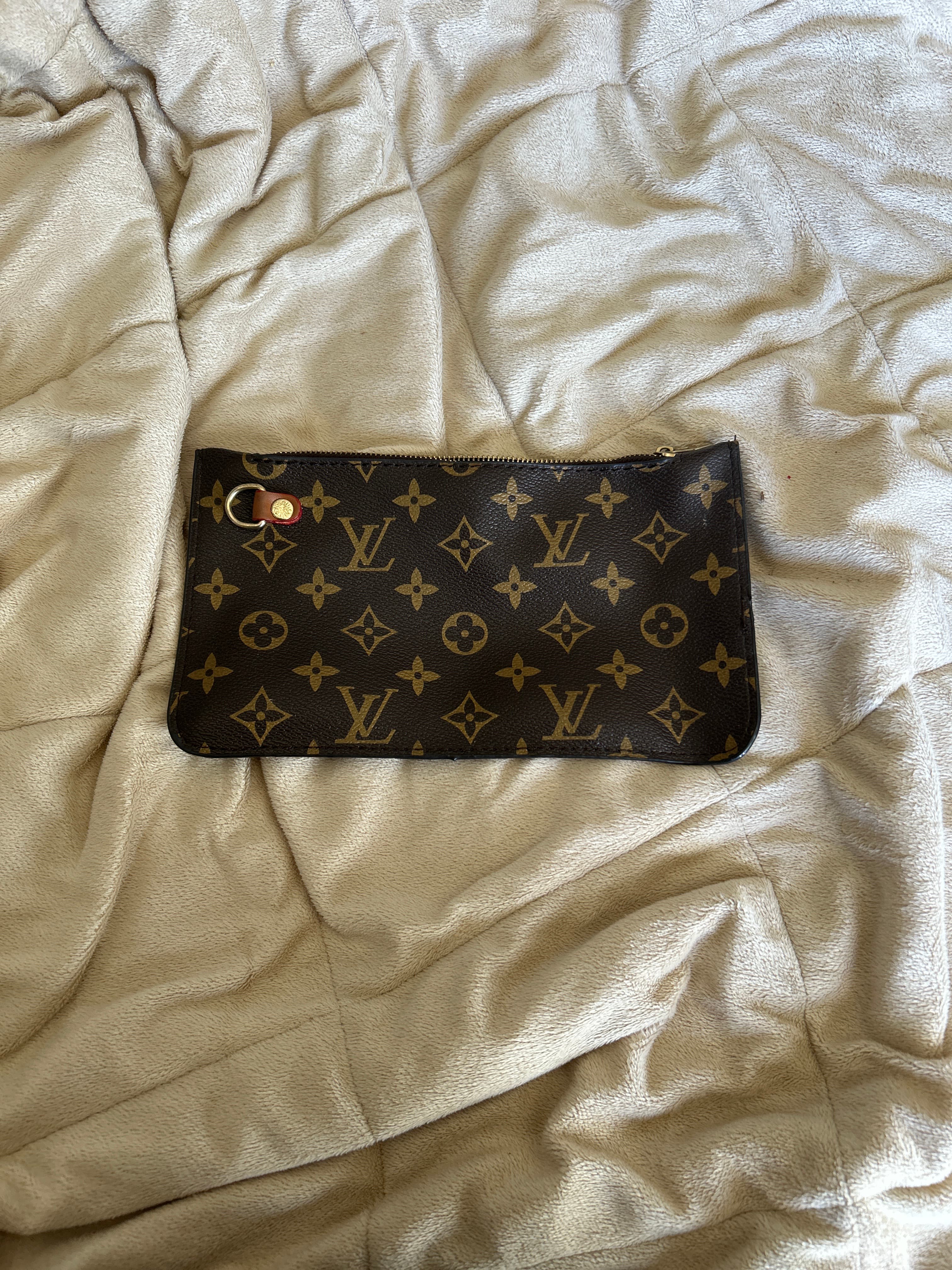 Louis Vuitton Monogram Pochette (Neverfull Insert) - AI says Fake - Image 1