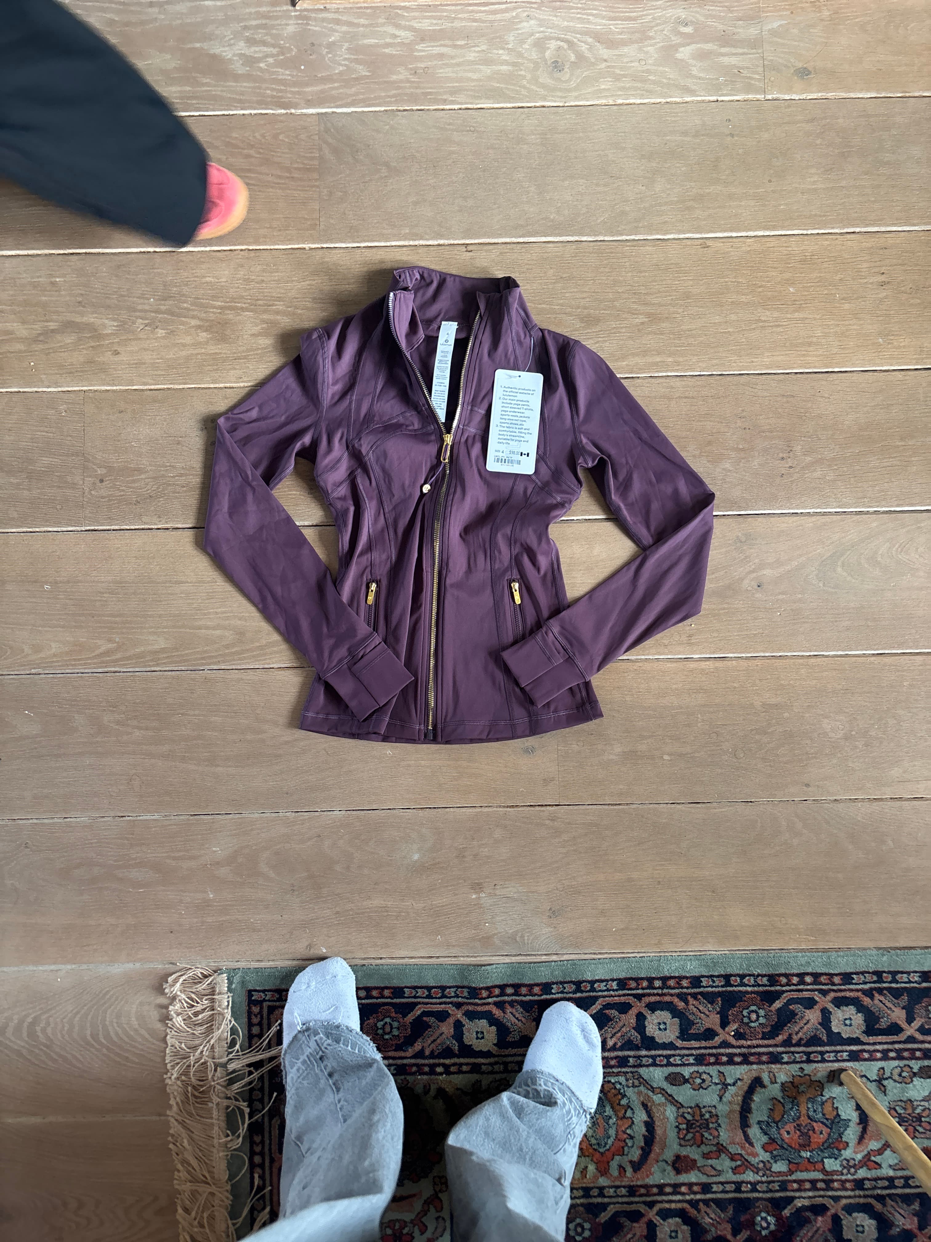 Lululemon Define Jacket - AI says Fake - Image 1