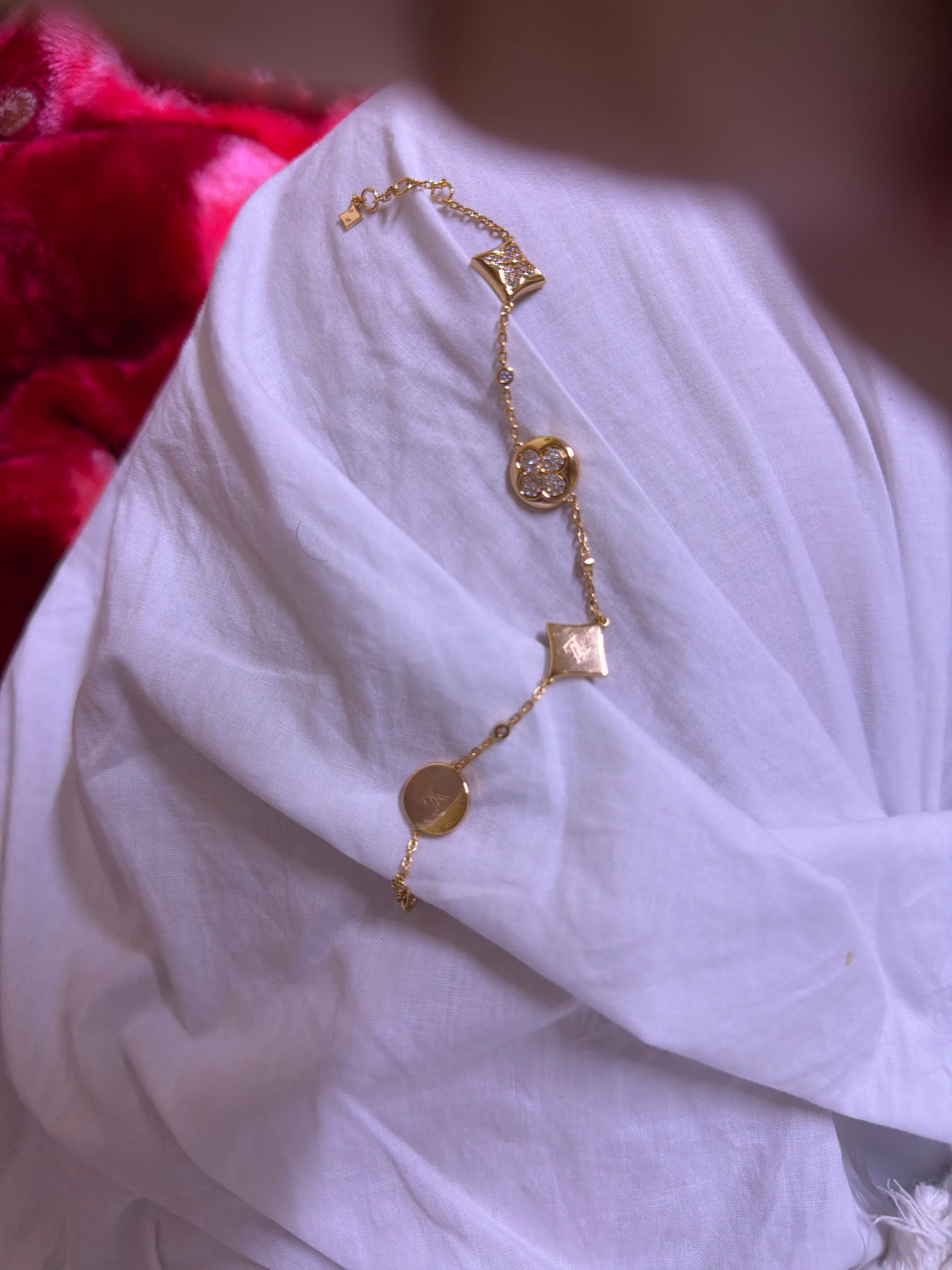 Louis Vuitton-style bracelet - AI says Fake - Image 1