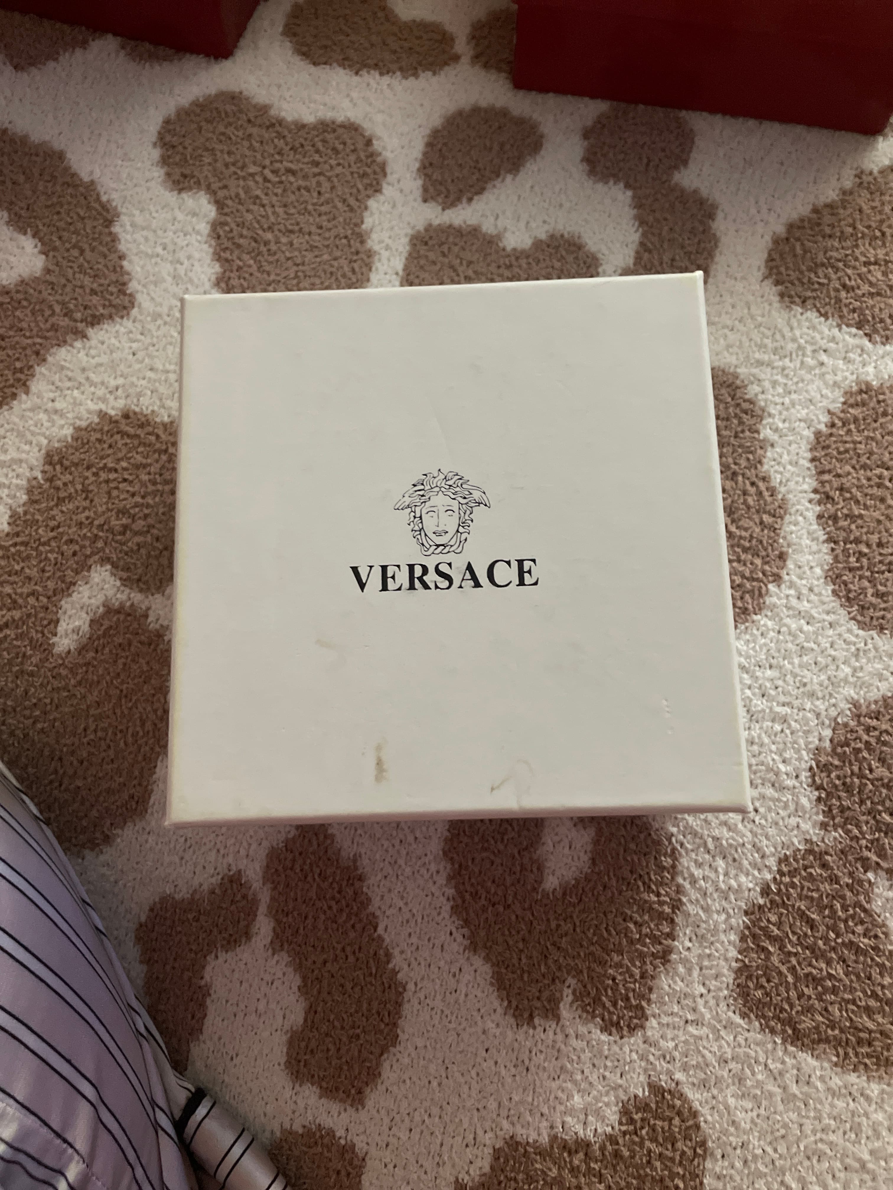 Versace Belt - AI says Fake - Image 1