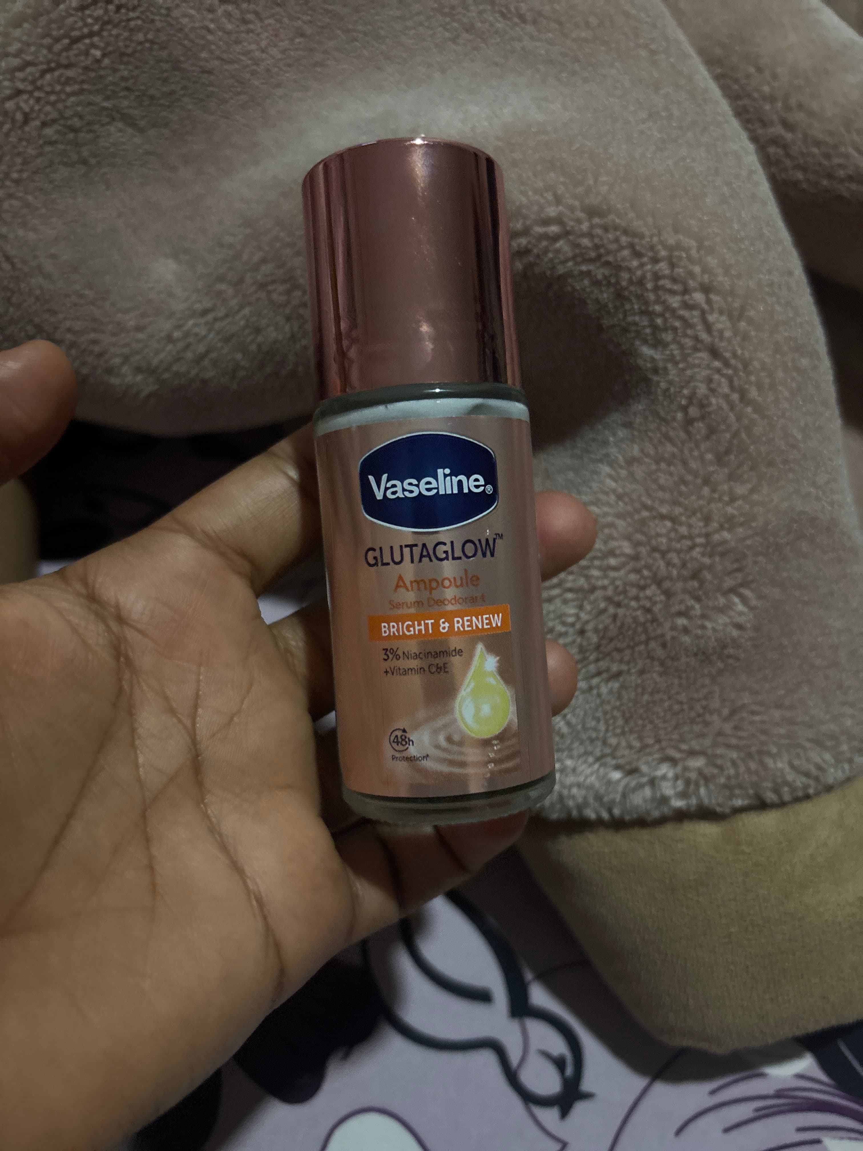 Vaseline GlutaGlow Ampoule Serum Deodorant Bright & Renew Roll-On - AI says Real - Image 1