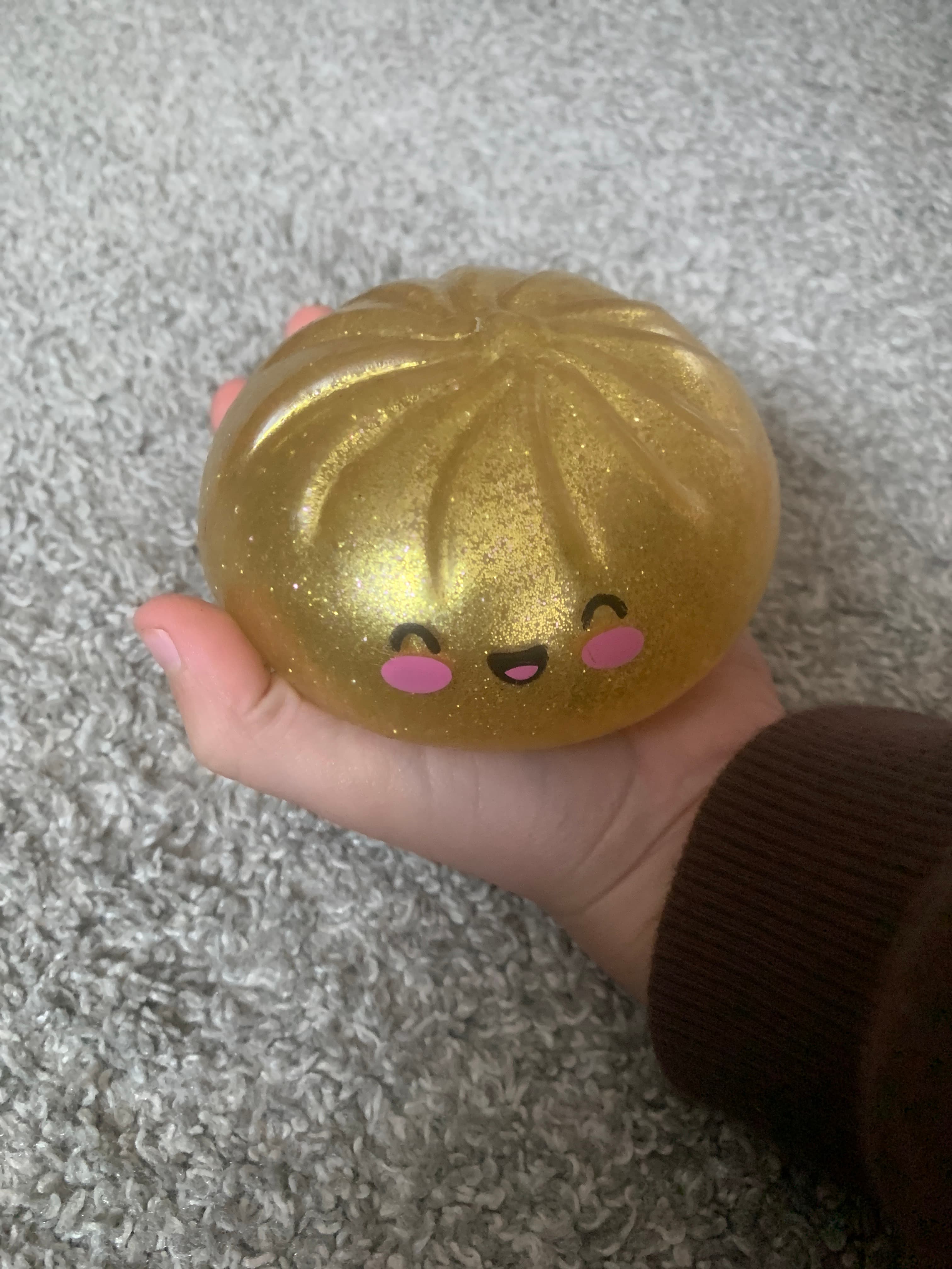 Glitter Bao Bun Squishy Toy - AI says Real - Image 1
