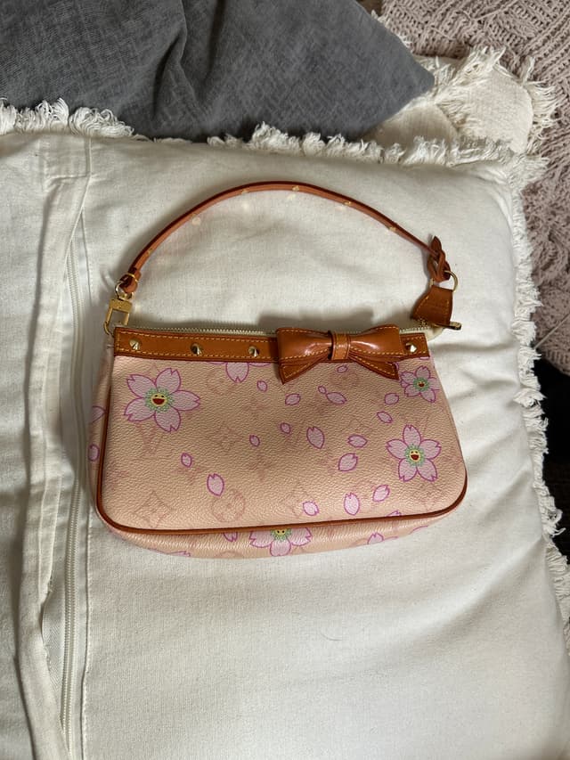 Louis Vuitton x Takashi Murakami Cherry Blossom Pochette Accessoires - AI says Fake