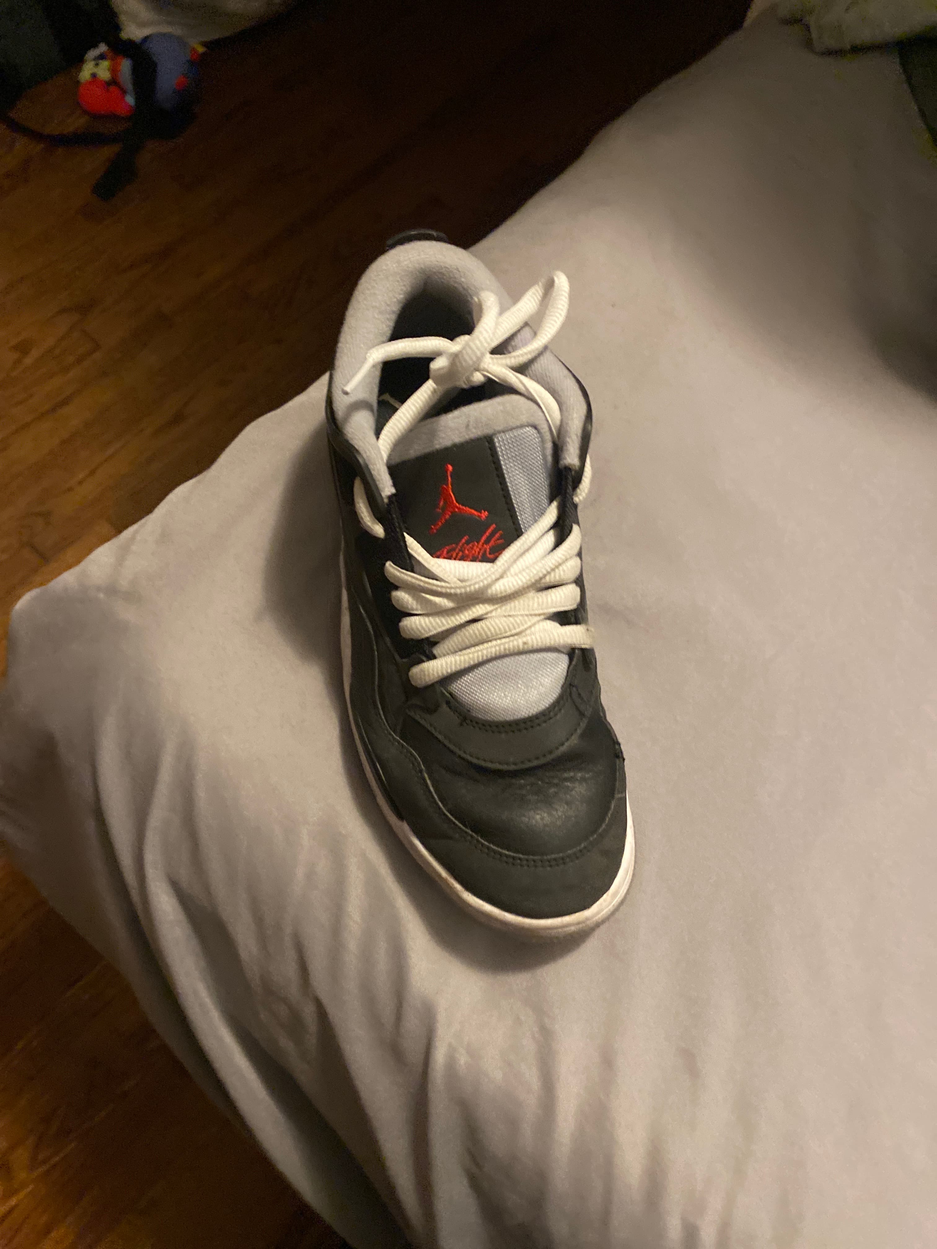 Nike Air Jordan (likely Air Jordan 3 or similar retro model) - AI says Real - Image 1