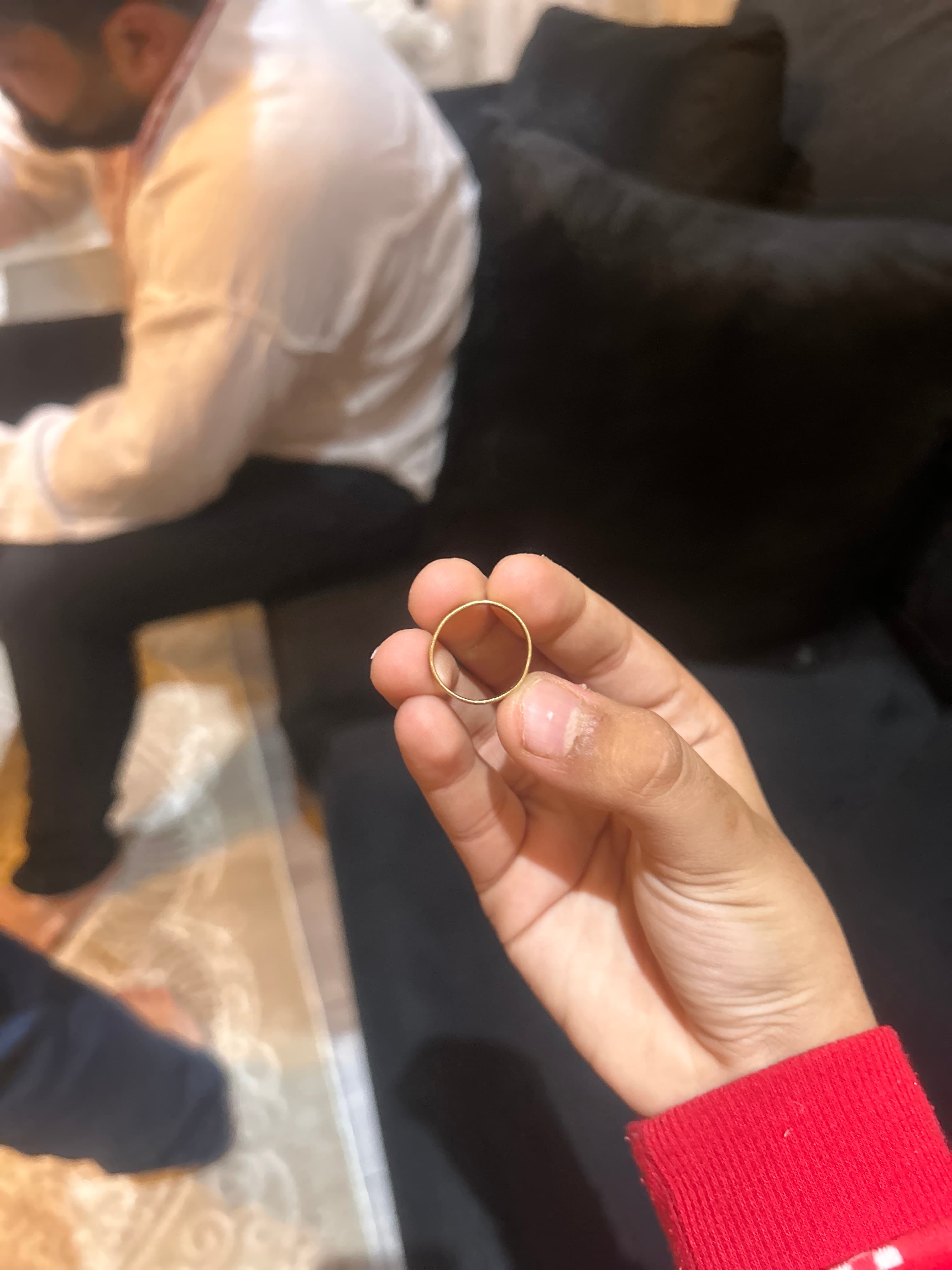 Gold-colored band ring - AI says Real - Image 1