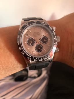 Rolex Daytona - AI says Fake