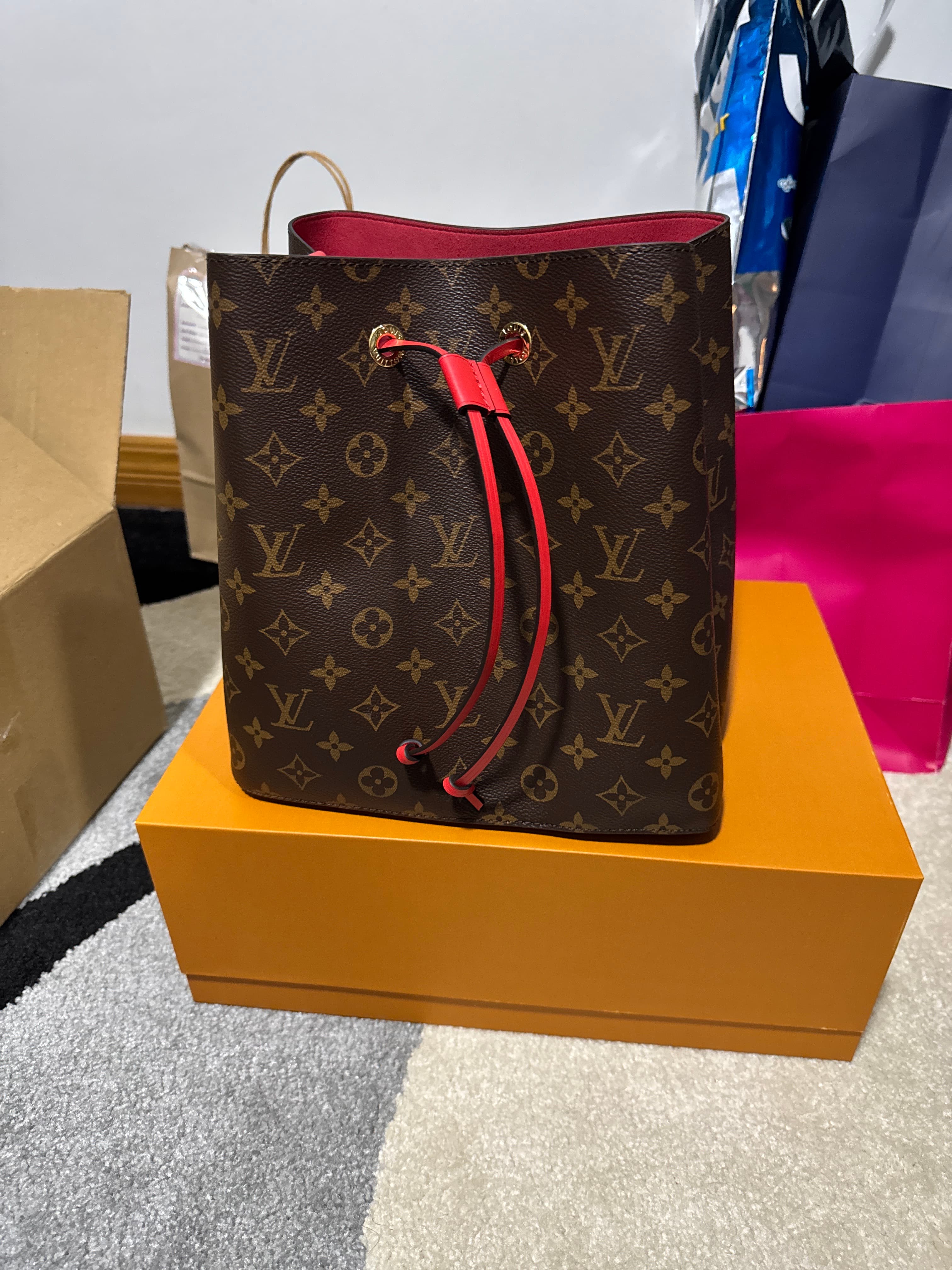 Louis Vuitton NéoNoé Bucket Bag (Monogram Canvas, Coquelicot/Red) - AI says Real - Image 1