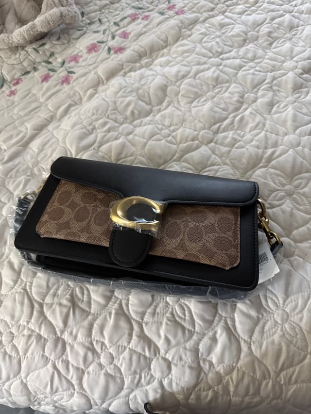 Coach Tabby Shoulder Bag - AI says Real