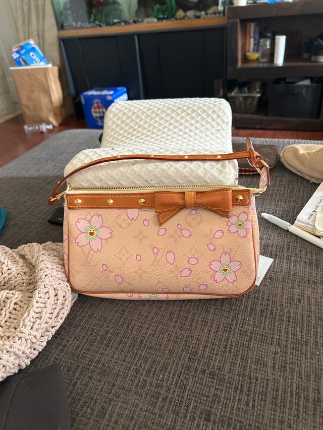 Louis Vuitton x Takashi Murakami Cherry Blossom Monogram Pochette Accessories - AI says Fake