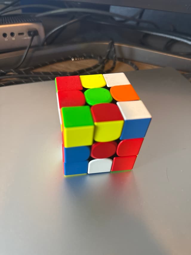 3x3 stickerless speed cube (Rubik's Cube-style twisty puzzle) - AI says Real
