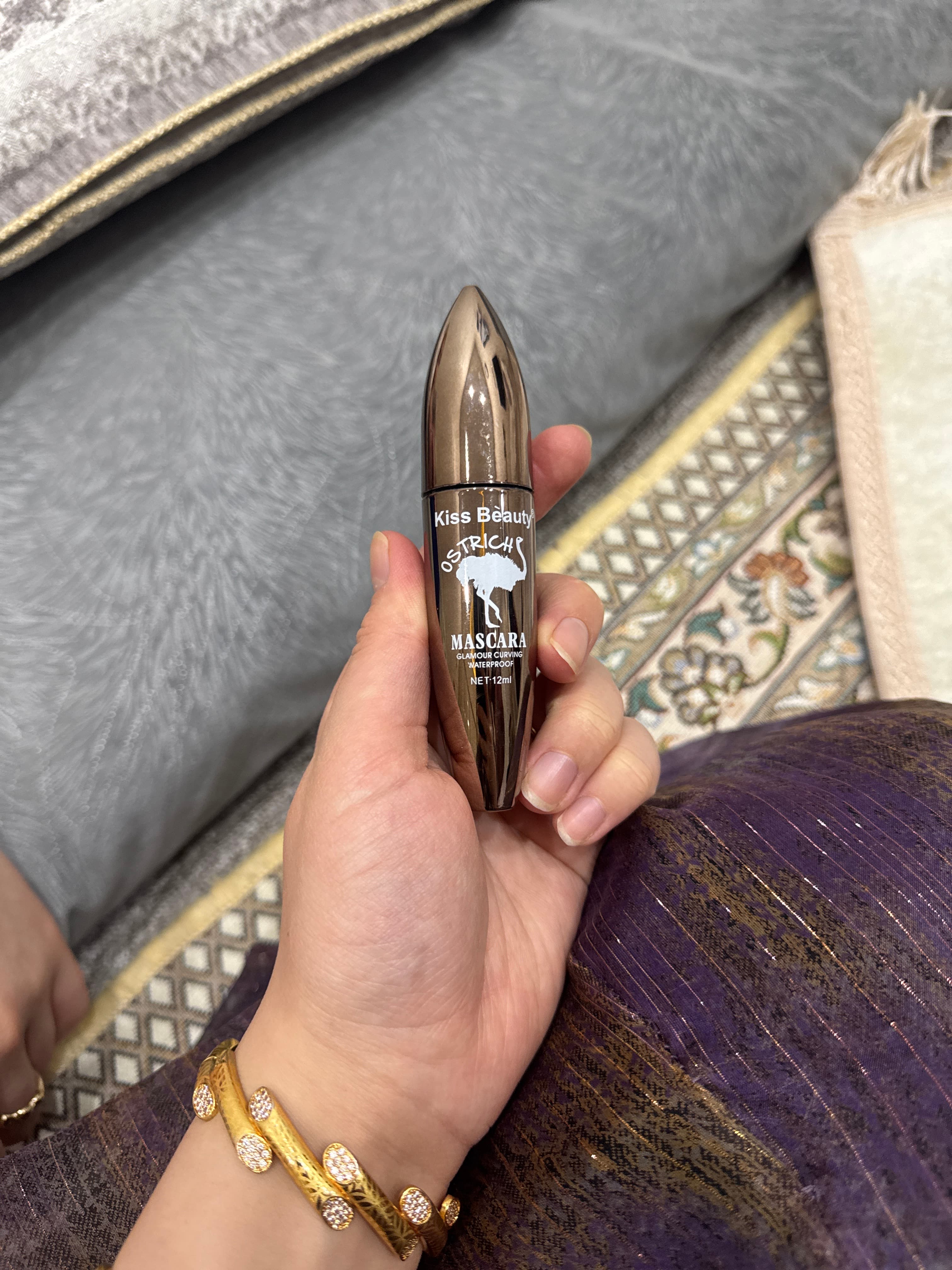 Kiss Beauty Ostrich Mascara - AI says Real - Image 1