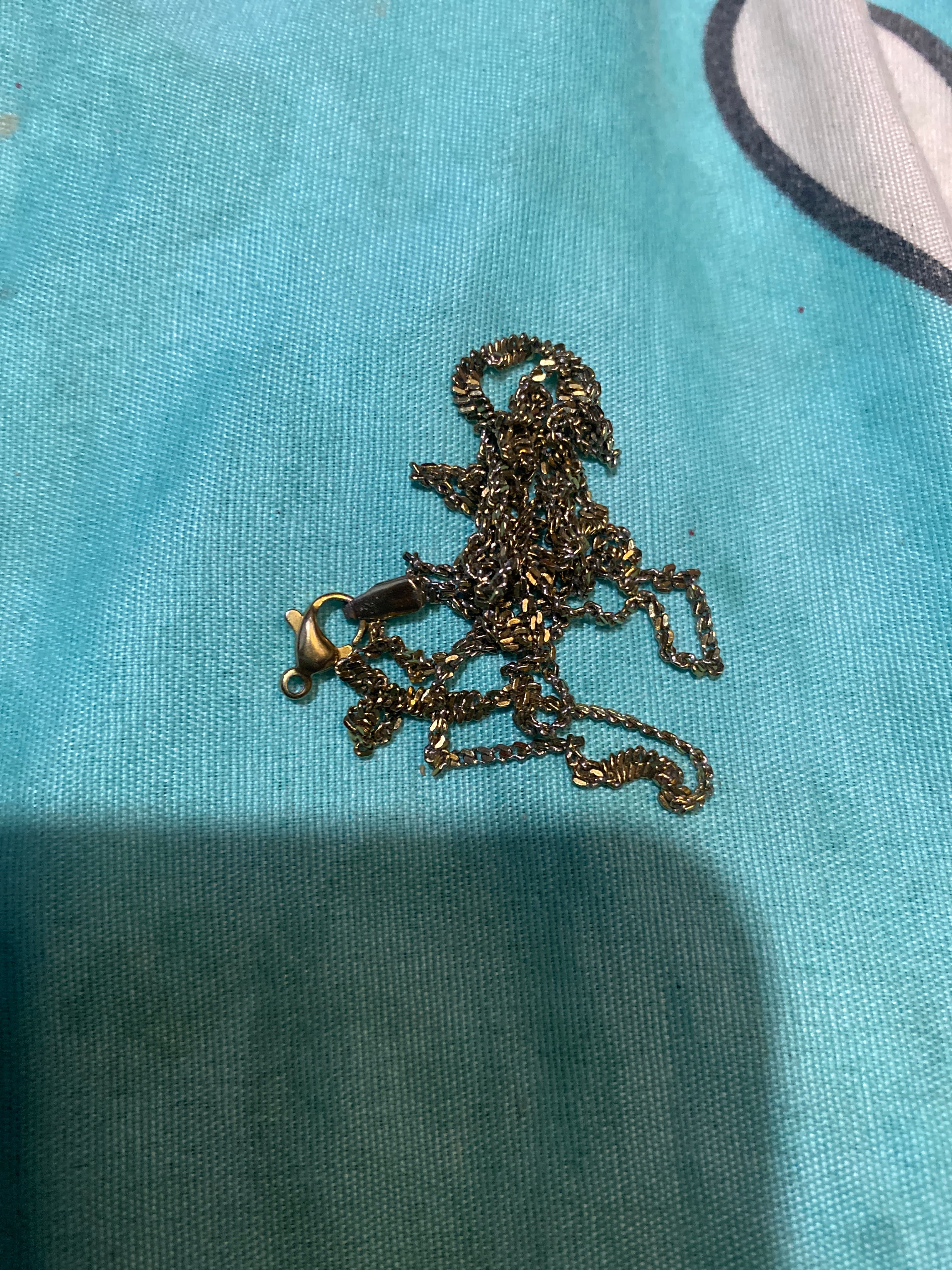 Gold-tone metal chain necklace - AI says Real - Image 1