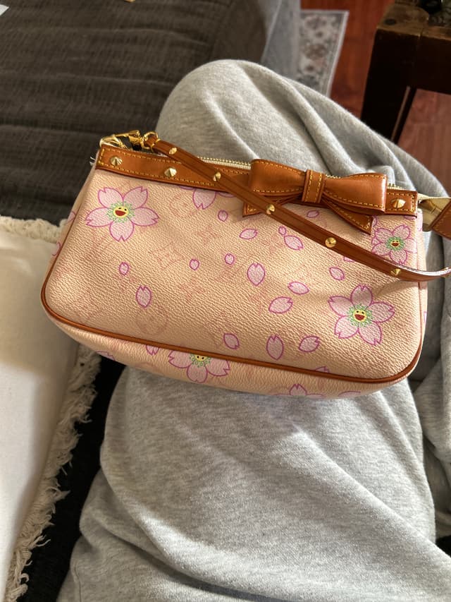 Louis Vuitton x Takashi Murakami Cherry Blossom Pochette Accessoires - AI says Fake