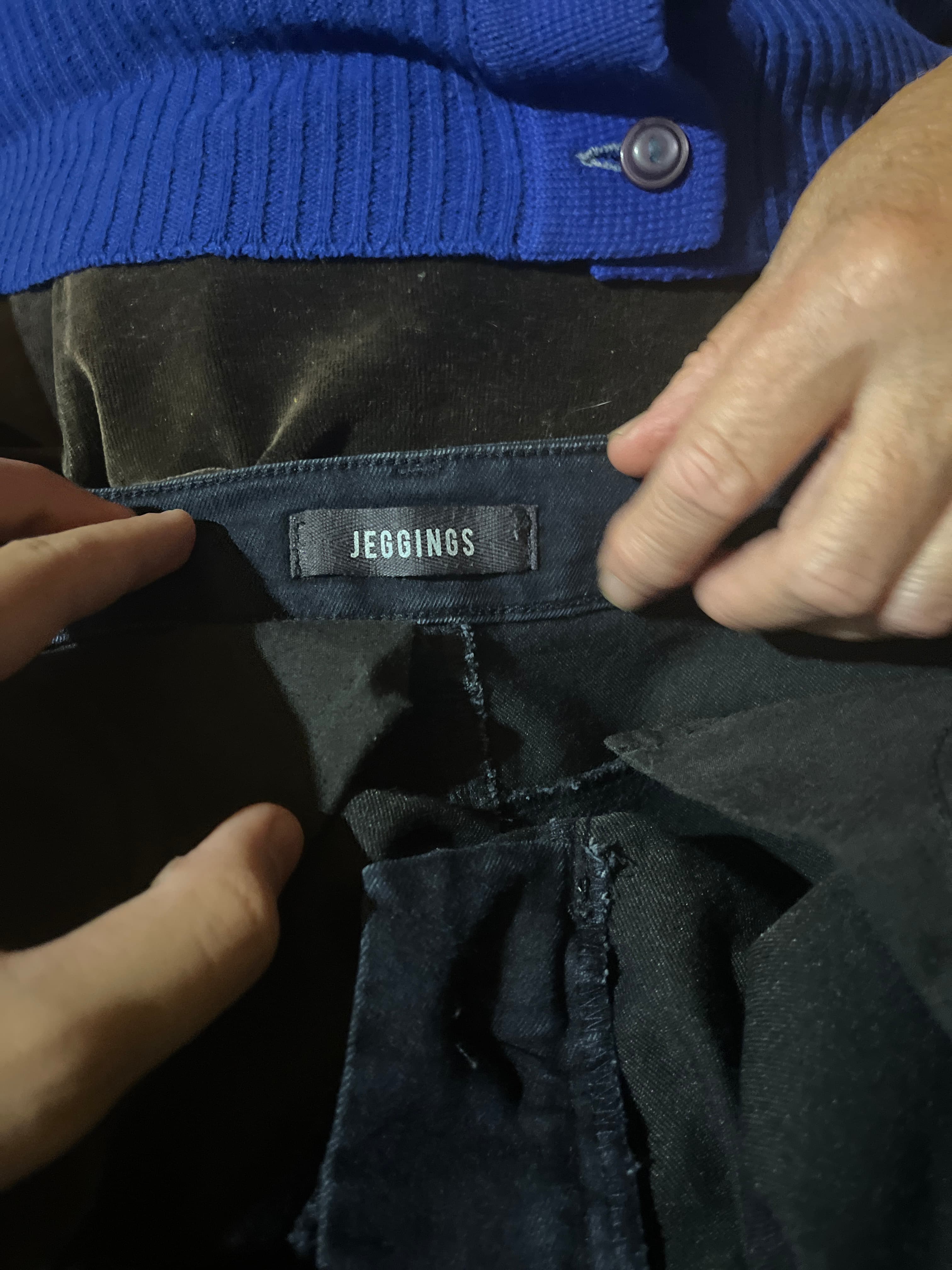 Black stretch jeggings/pants with a generic "JEGGINGS" waistband label - AI says Real - Image 1