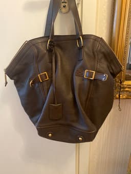 Yves Saint Laurent (YSL) Downtown Tote - AI says Real