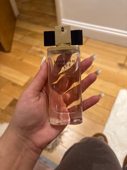 EstΓ©e Lauder Modern Muse Eau de Parfum (50ml) - AI says Real