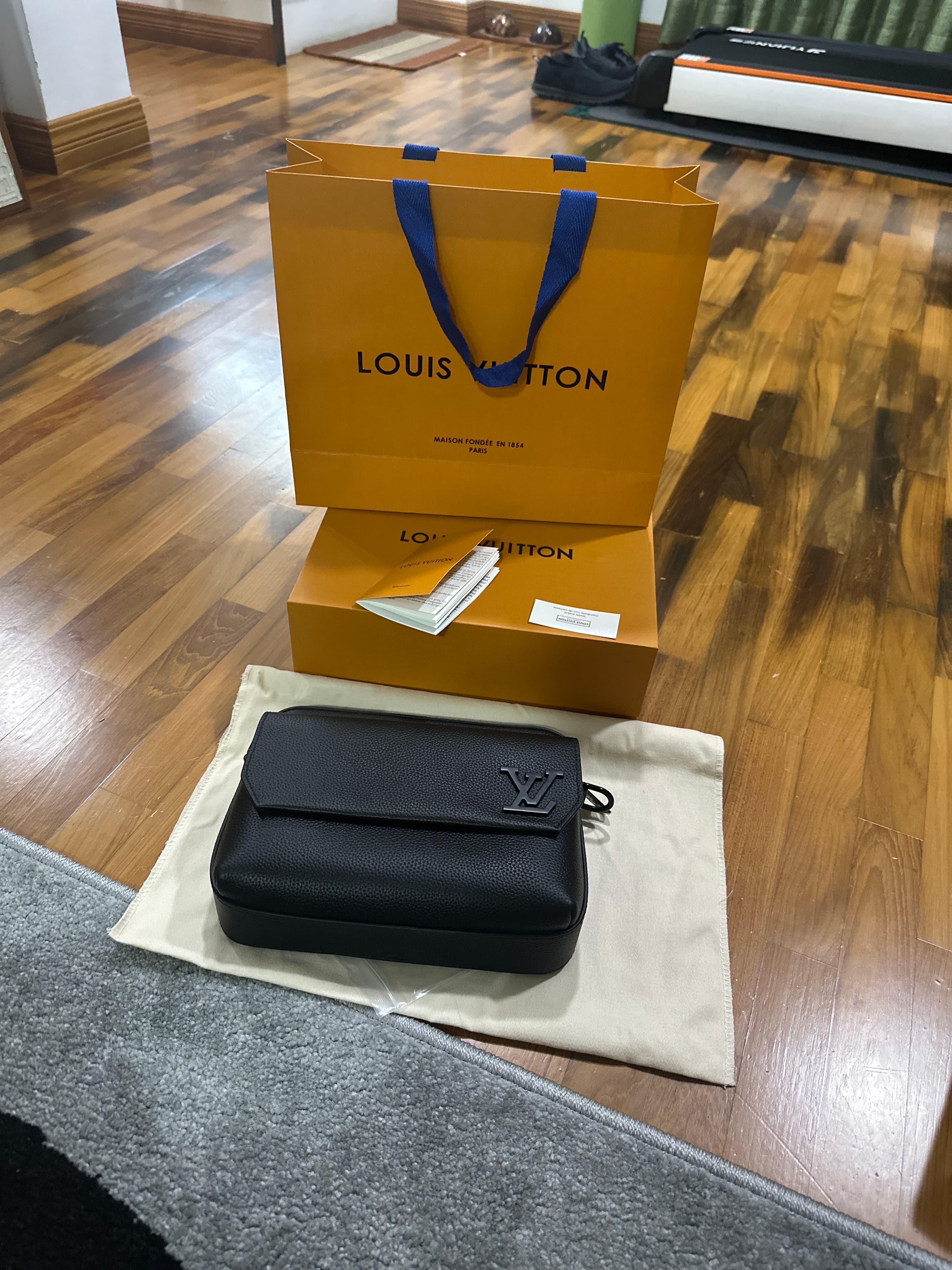 Louis Vuitton Outdoor Messenger Bag (Taiga/Monogram Eclipse style) - AI says Real - Image 1