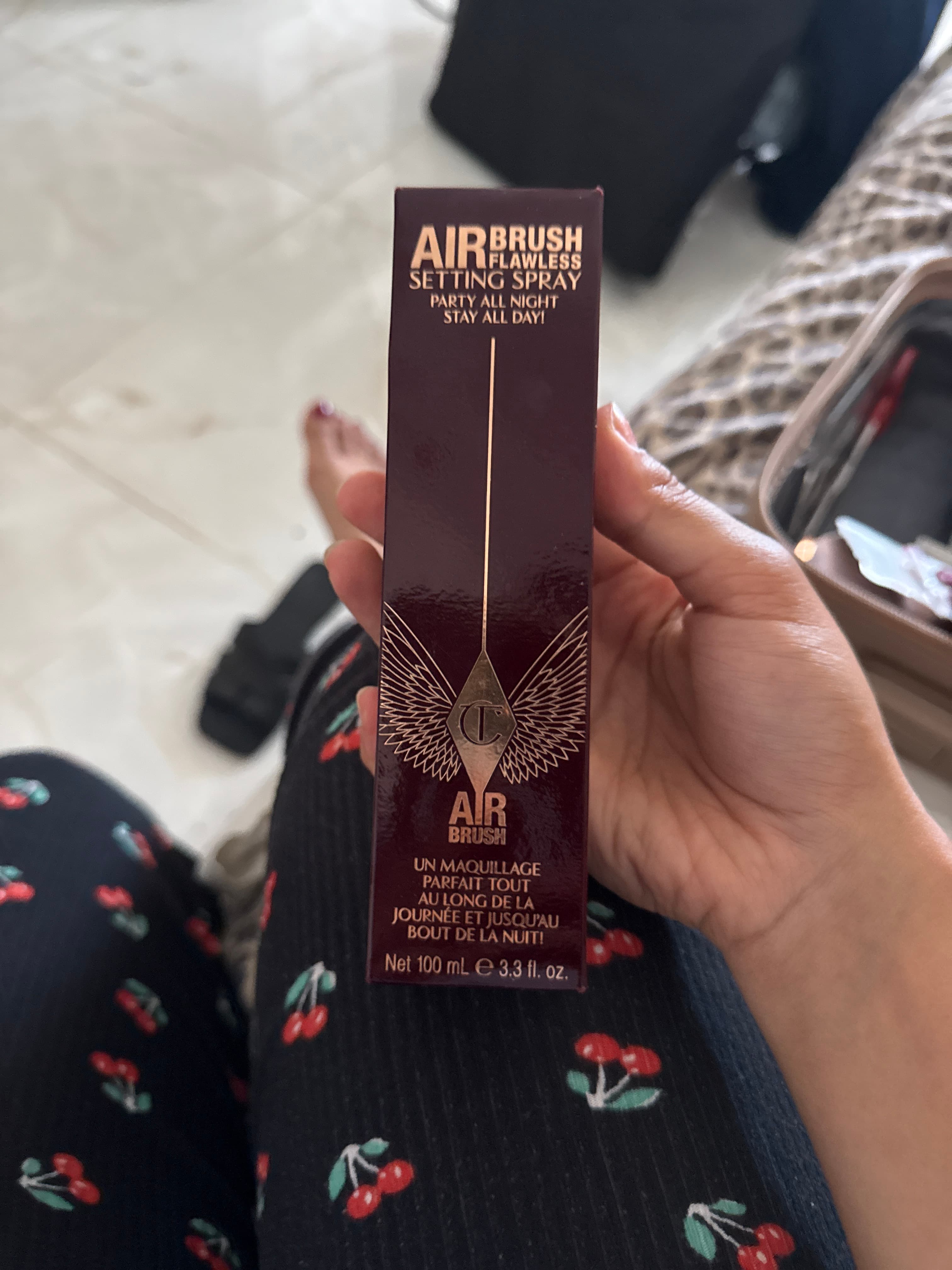Charlotte Tilbury Airbrush Flawless Setting Spray (100ml / 3.3 fl. oz.) - AI says Real - Image 1