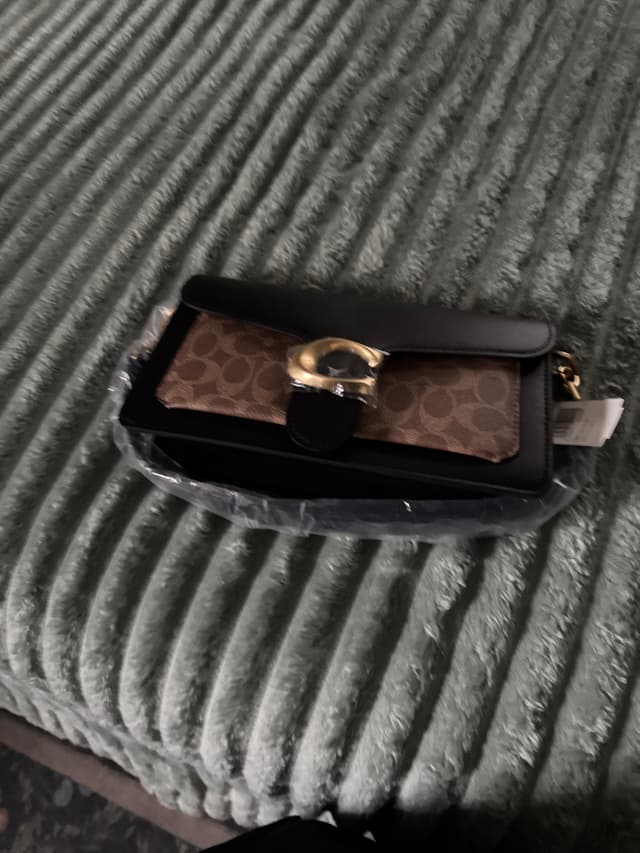 Coach Tabby Shoulder Bag - AI says Fake
