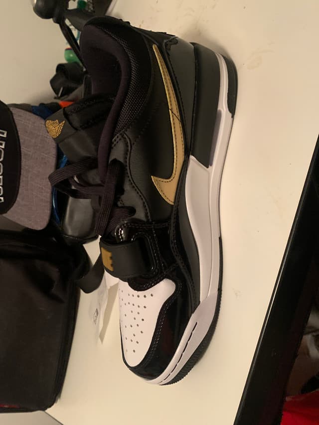 Air Jordan Legacy 312 Low - AI says Real