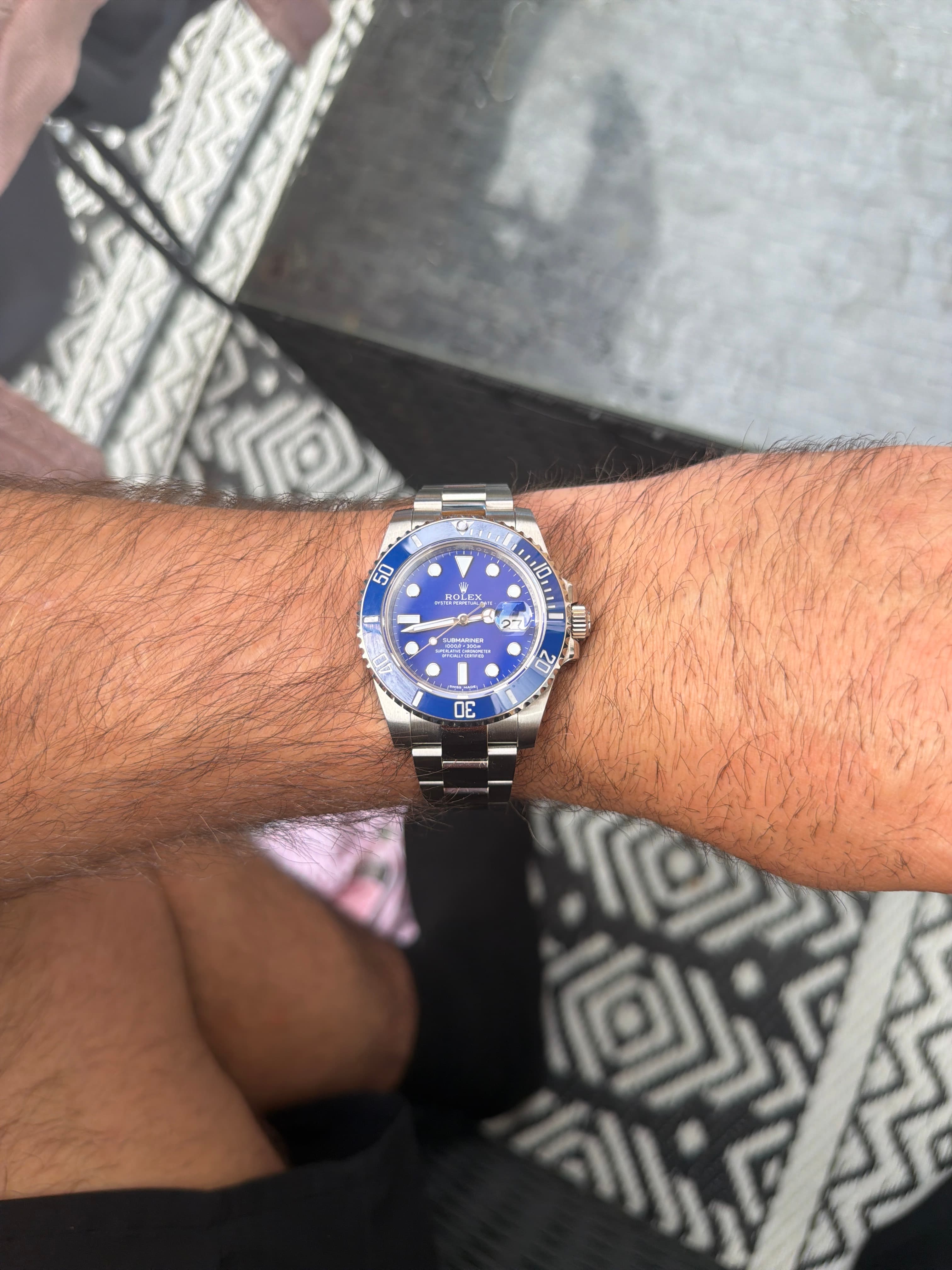 Rolex Submariner Date - Blue Dial/Bezel (ref. 126619LB or similar) - AI says Fake - Image 1