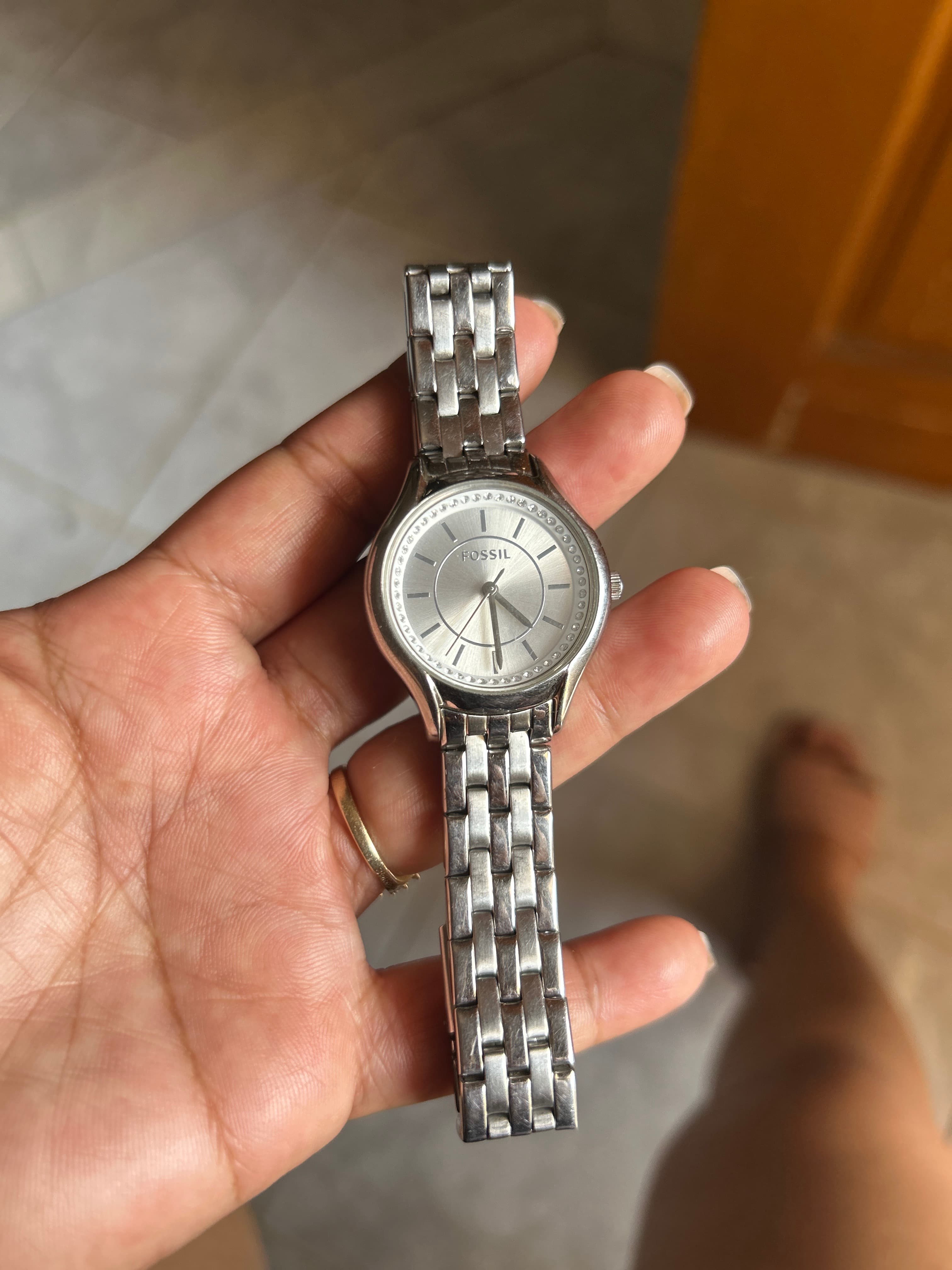 Fossil Women's Stainless Steel Bracelet Watch (likely BQ1762 or similar model) - AI says Real - Image 1