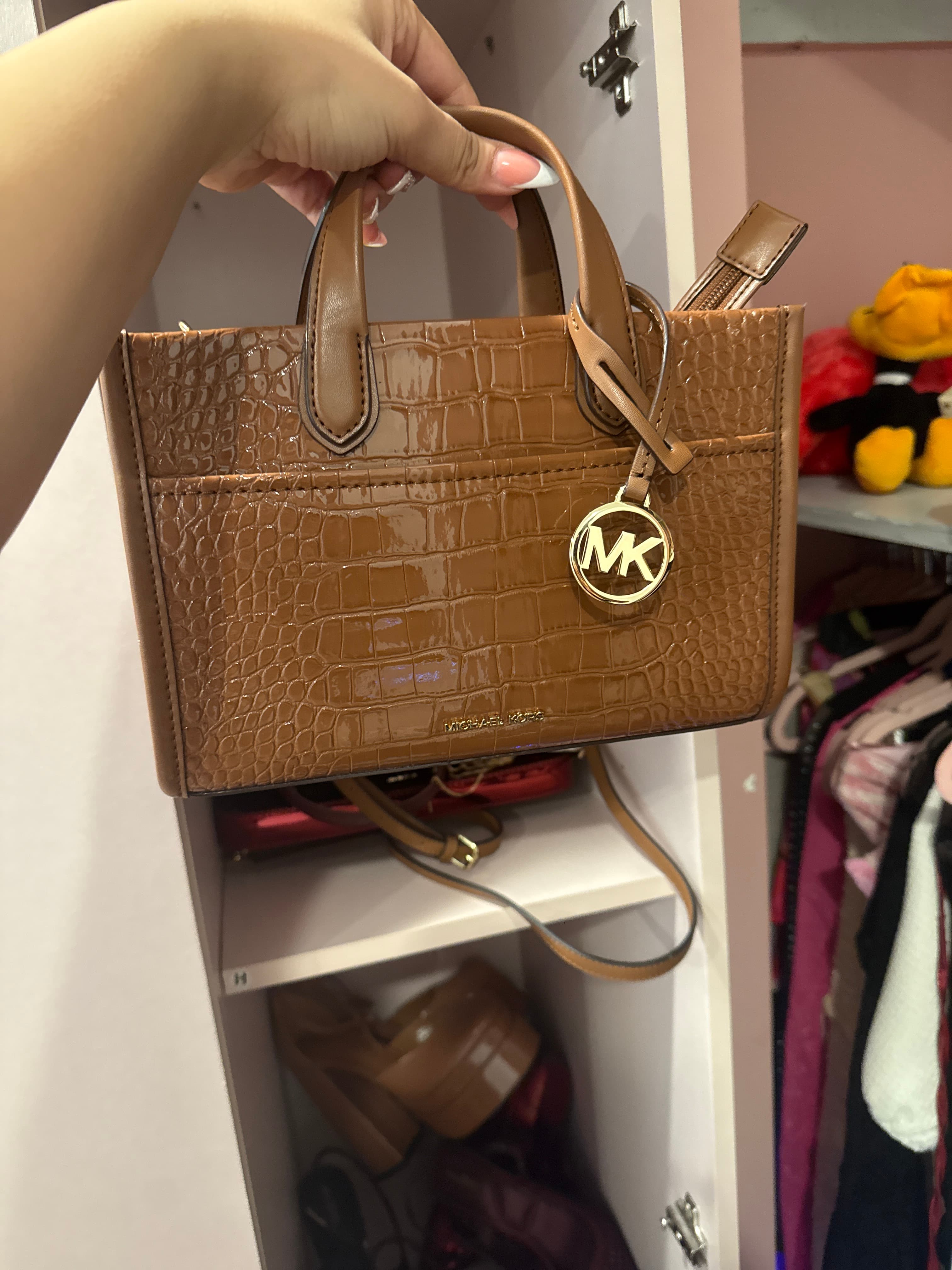 Michael Kors Handbag - AI says Real - Image 1