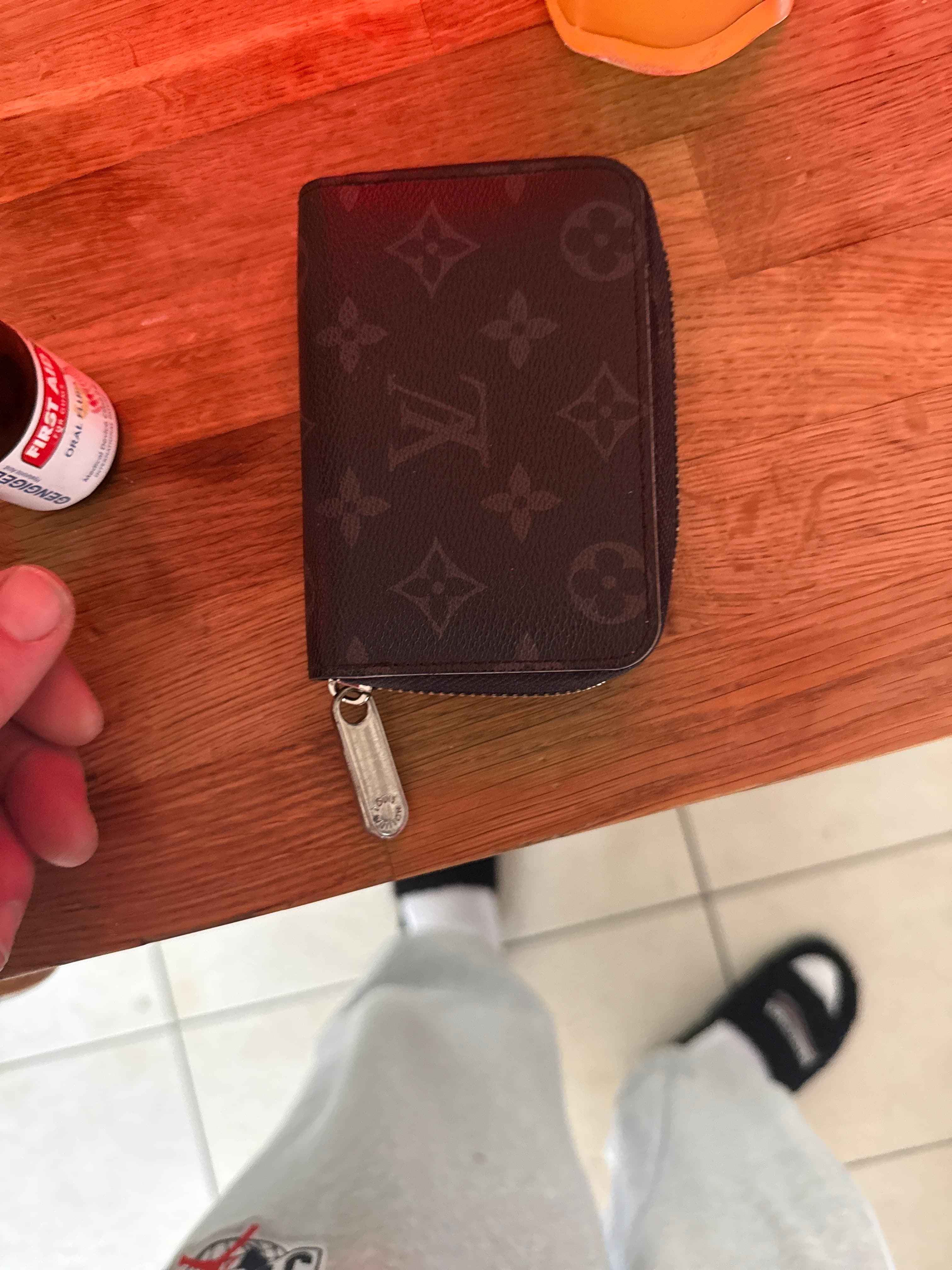 Louis Vuitton Zippy Coin Purse - AI says Fake - Image 1